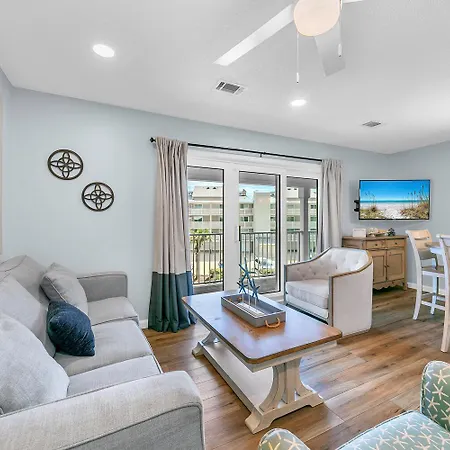 Beachside Villas 832